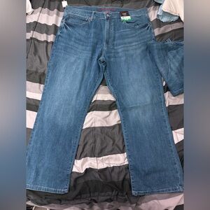 Lucky brand jeans NWT! Size 38 X 29. Straight blue jeans